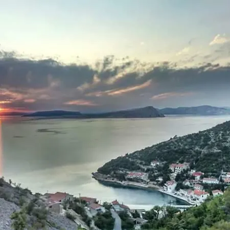 Nives Appartamento Starigrad (Kvarner)