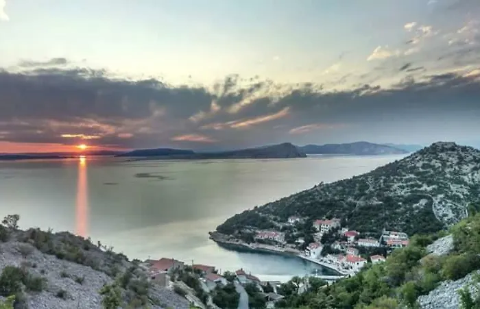 Nives Apartmán Starigrad (Kvarner)