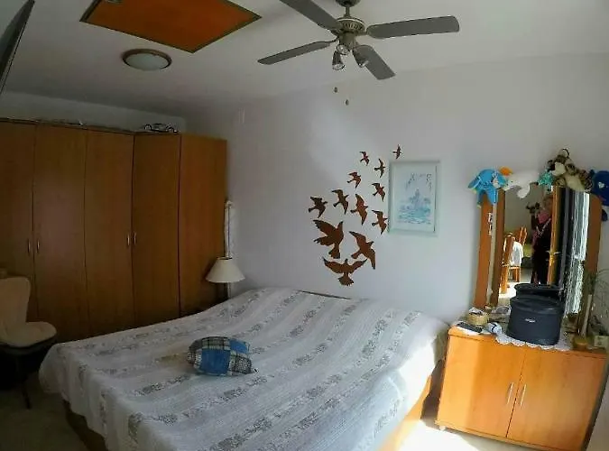 Апартаменты Nives Стариград